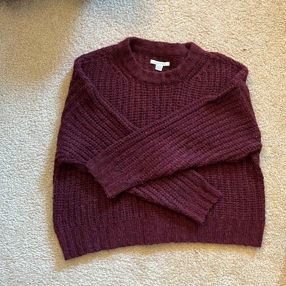 American Eagle sweater. Size XS